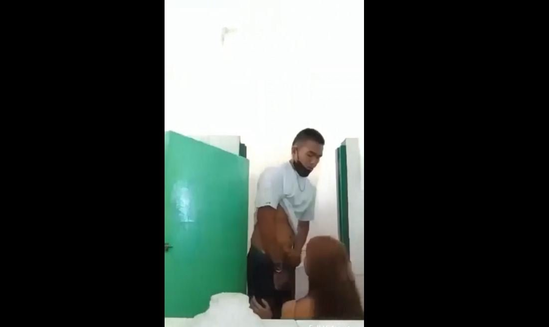 Panandaliang Saya Sa Cr Ng Mall